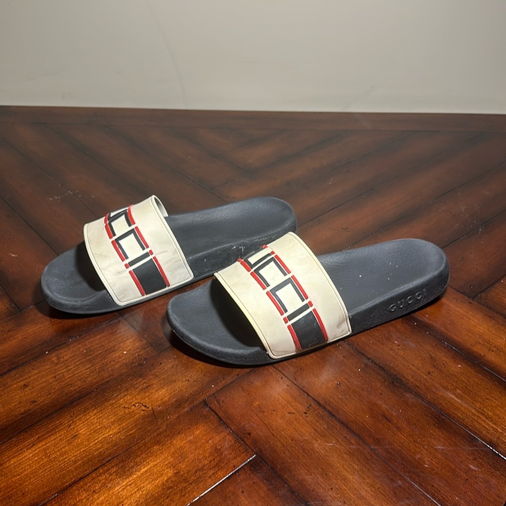 Gucci Slides